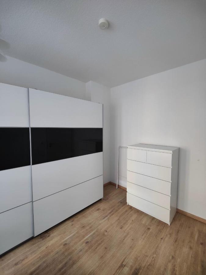 Neu Sanierte Wohnung Mit Balkon Und Stellplatz Эрфурт Экстерьер фото